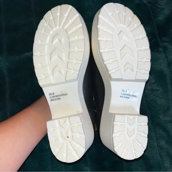 Qupid Selfie Platform Sandals - Picture 5 of 6